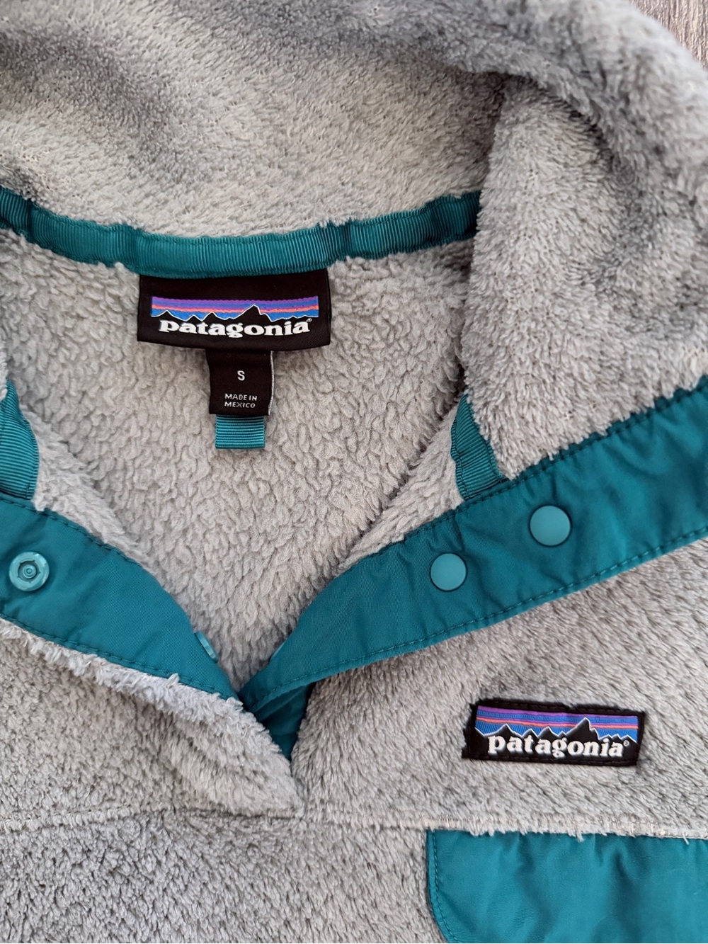 Patagonia Women's Re-Tool Half-Snap Pullover,  grey and sea green, size small - Picture 3 of 4